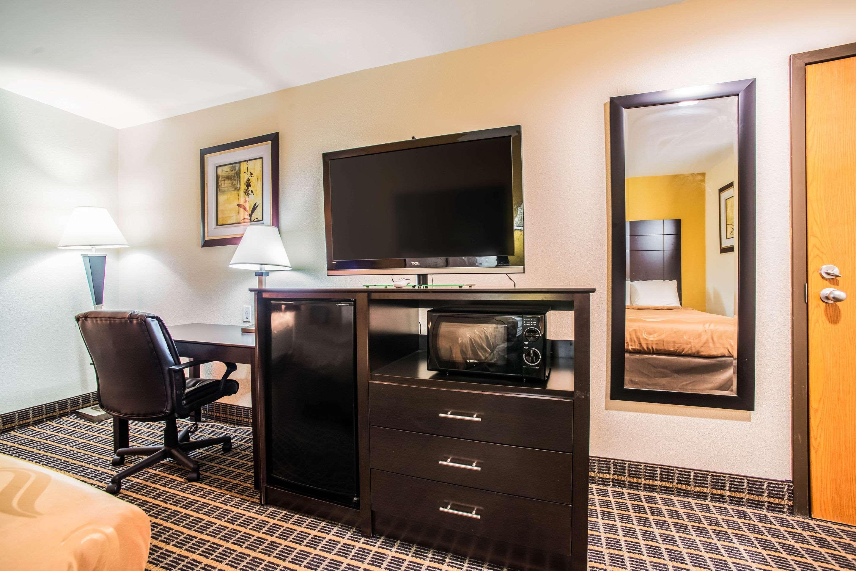 Hotel Quality Area 2*