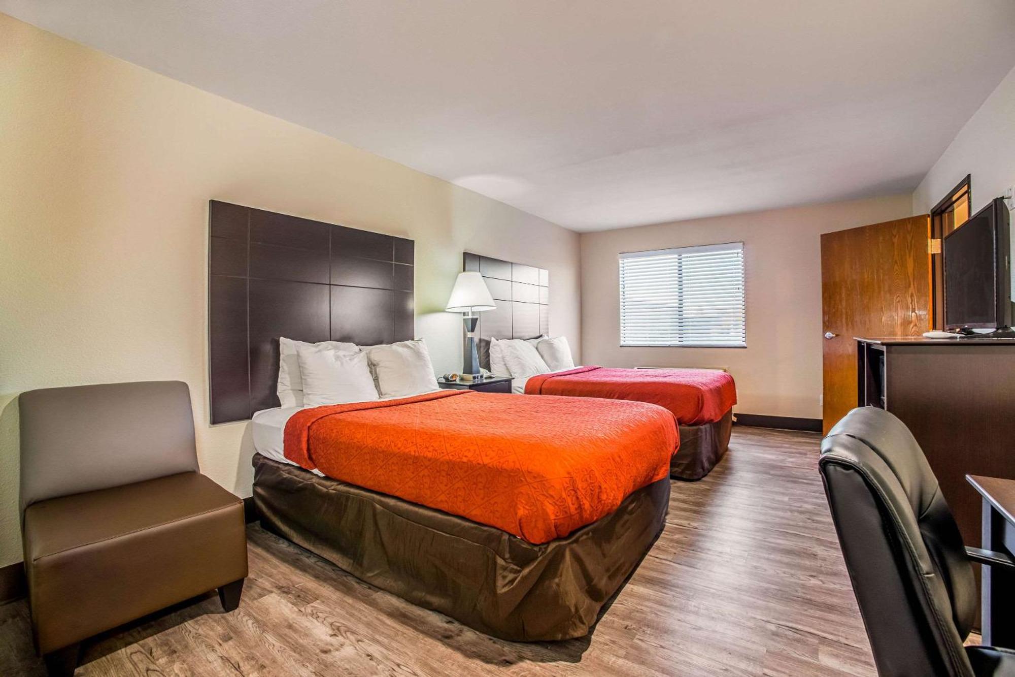 Hotel Quality Area 2*